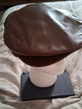Awesome Men's Brown Genuine Leather Flat Cap